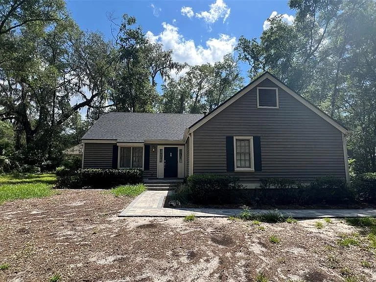 5503 SW 84th Dr — Photo 1