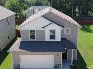 3552 Althorp Dr, Raleigh, NC 27616