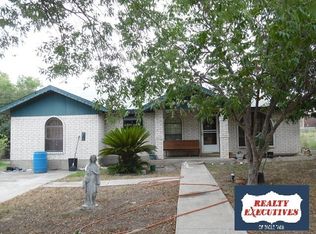 404 High Noon, Eagle Pass, TX 78852