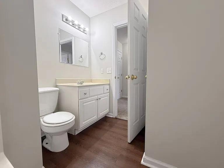 1219 Byrne Ave — Photo 15