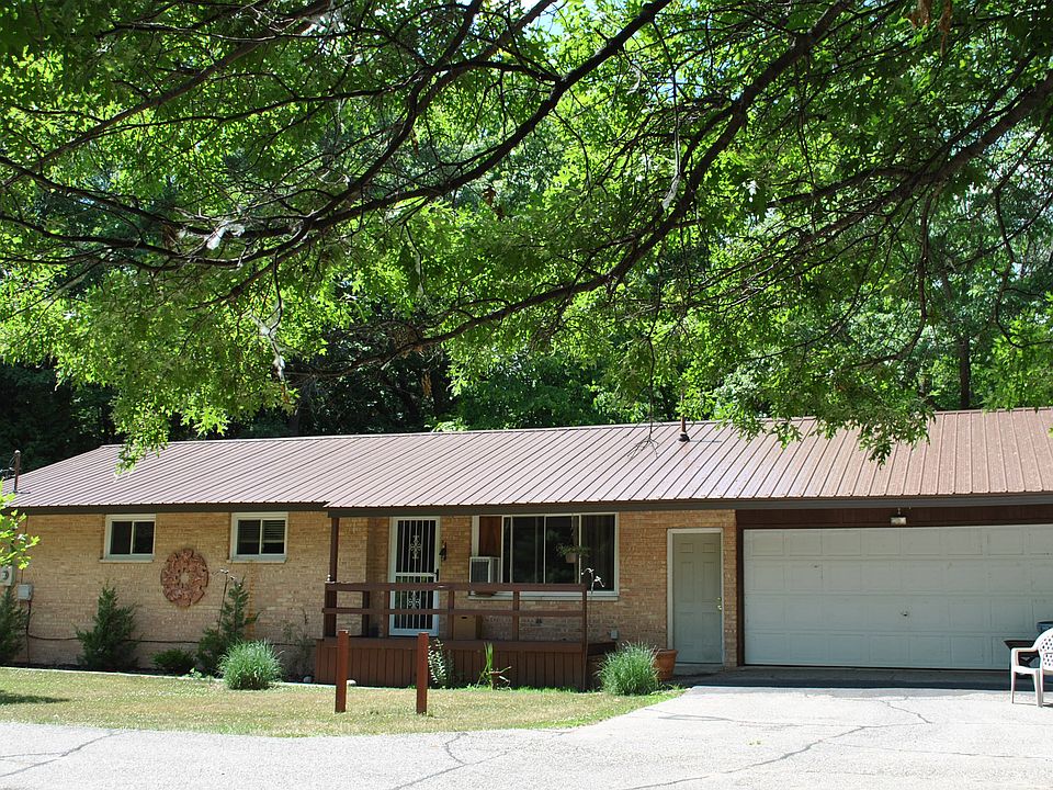 1st image of 1906 N Airway Dr