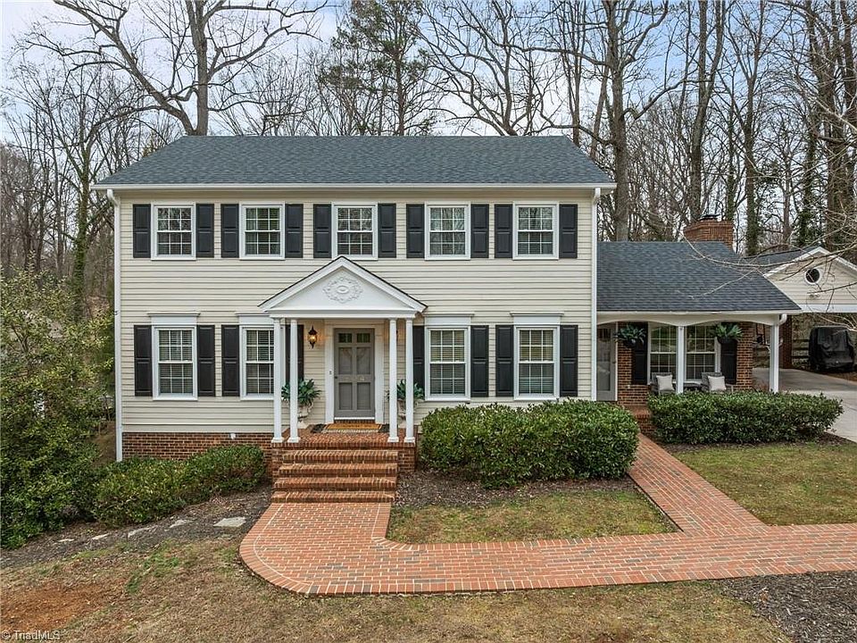 1st image of 804 Forest Hill Dr