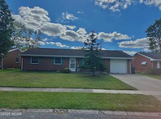 625 Meadowbrook Dr, Lima, OH