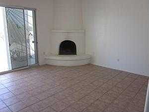 3rd image of 4750 S Sheridan Ave