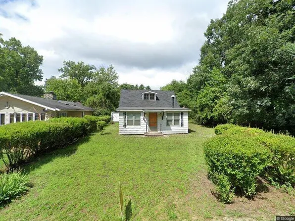 3803 S Woodland Rd, Knox, IN 46534