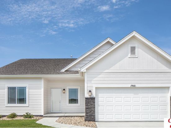 18709 Martin Ave, Elkhorn, NE 68022