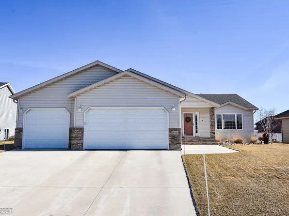 4736 43rd St S, Fargo, ND 58104