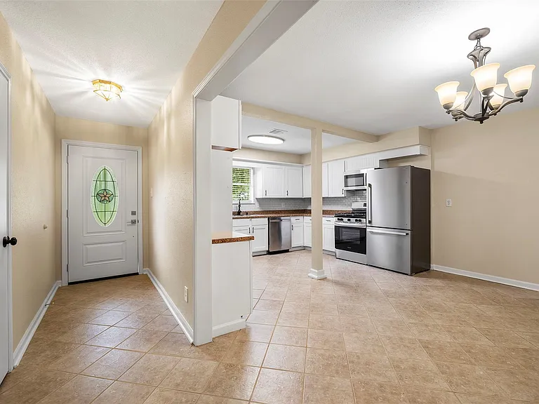 3622 Dawnwood Dr — Photo 3