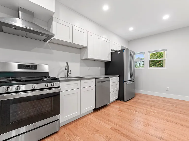 46 North St #4 — Photo 13