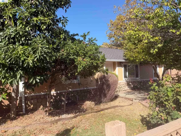 38053 Canyon Heights Dr, Fremont, CA 94536