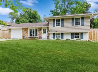 204 Chatham Rd NE, Cedar Rapids, IA 52402