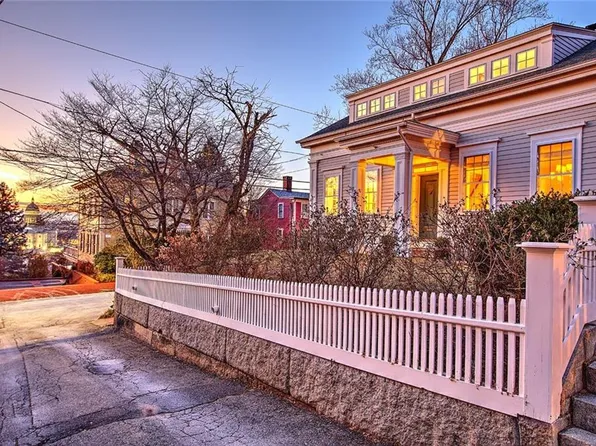 97 Congdon St, Providence, RI 02906