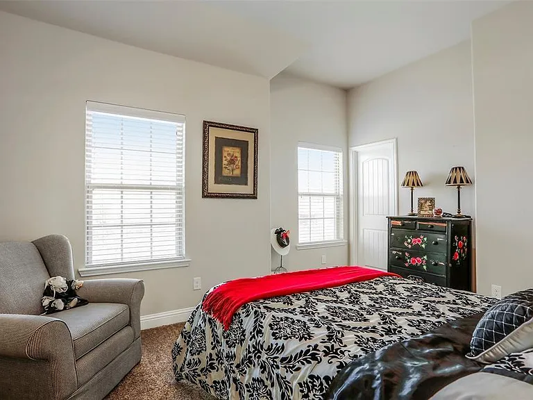 1815 Carriage Oaks Ln — Photo 23