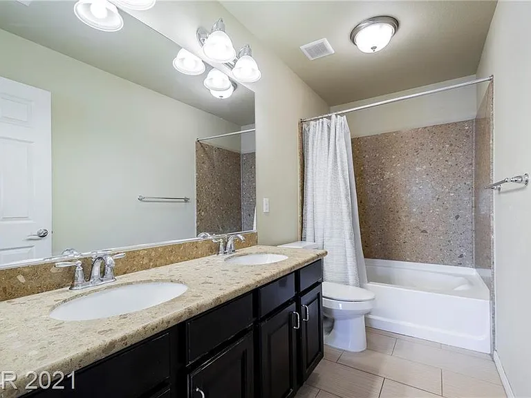 6783 Flamenco Ct — Photo 18
