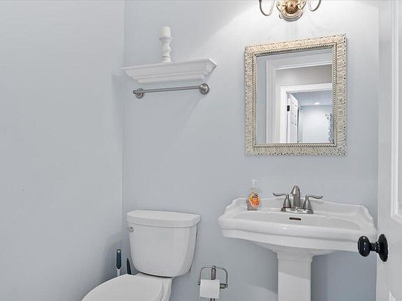 14th image of this home