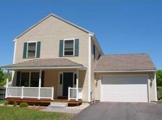 92 Yale St, Portland, ME 04103