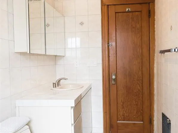 54-28 65th Place image 14 of 35