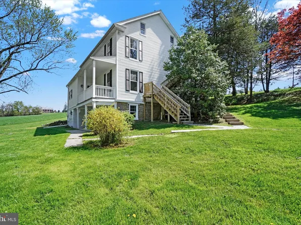 970 S Pleasant Ave, Dallastown, PA 17313