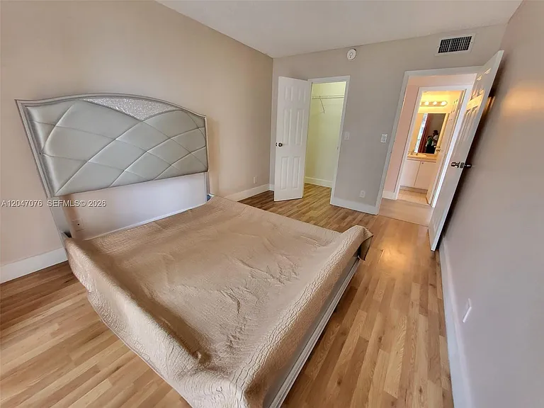 501 Three Islands Blvd #310 — Photo 23