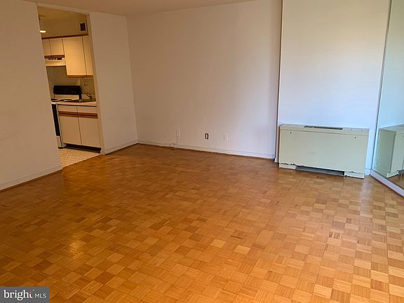 2nd image of 224 W Rittenhouse Sq #30-2004