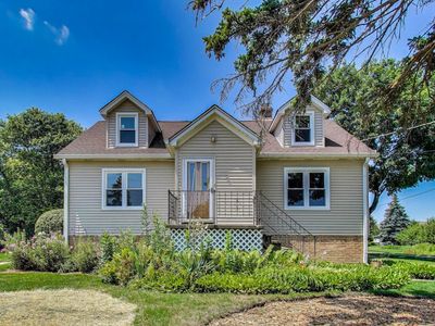 22118 N Prairie Rd, Prairieview, IL, 60069