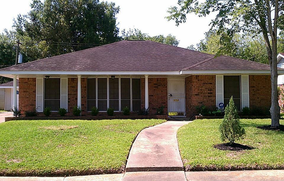 1st image of 8318 Garden Parks Dr