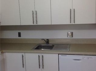 300 SW 134th Way APT 110, Pembroke Pines, FL 33027