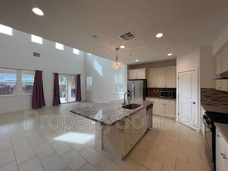 17937 Leto Way — Photo 7