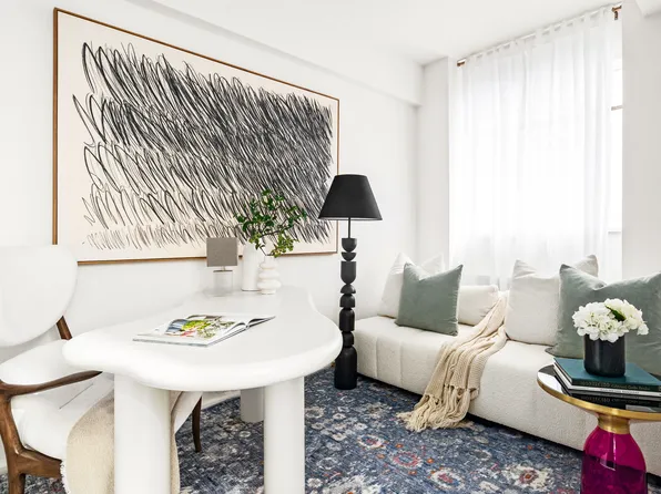 880 5th Avenue image 10 of 13