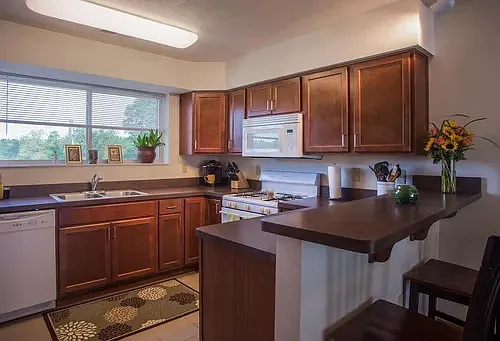Circle East Townhomes — Photo 3