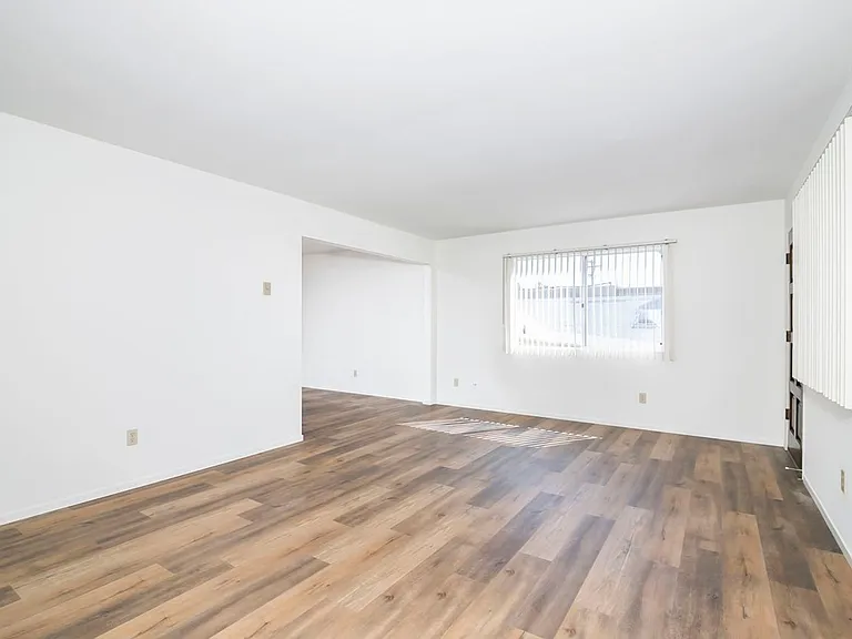 1150 Grand Ave #D — Photo 10