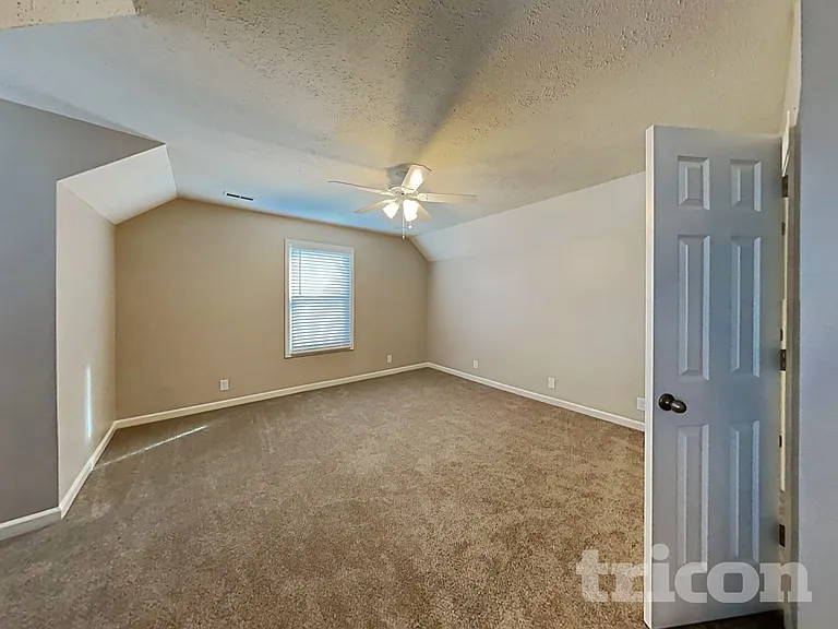 5013 Claude Dr — Photo 15