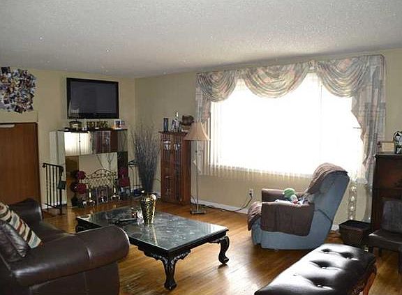 2nd image of 29 Ellsworth Dr