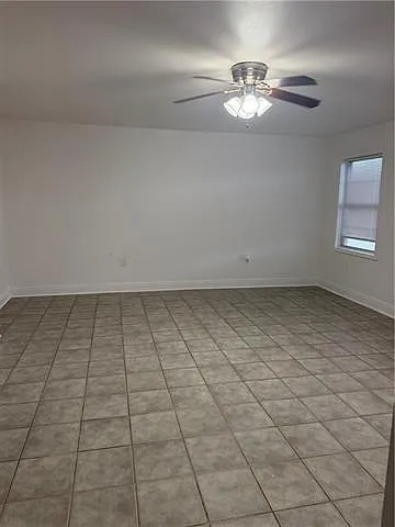2 bed, 1.0 bath, 1000 sqft, $1,300 — Photo 3