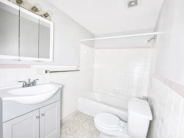 1-Bed/1-Bath (Unit 11)
