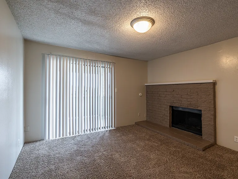 Palisades Park Apartments — Photo 44