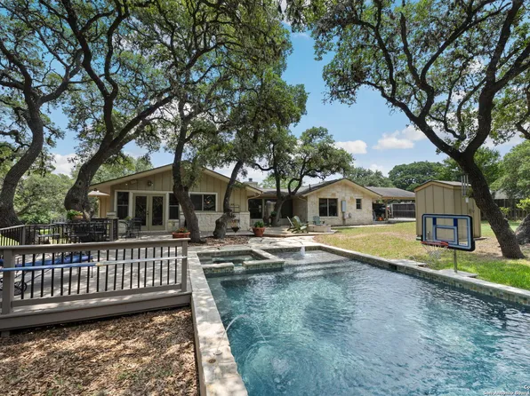 8501 INDIAN HILLS LN, Boerne, TX 78006