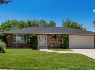 855 Dillon Dr, Ogden, UT 84404