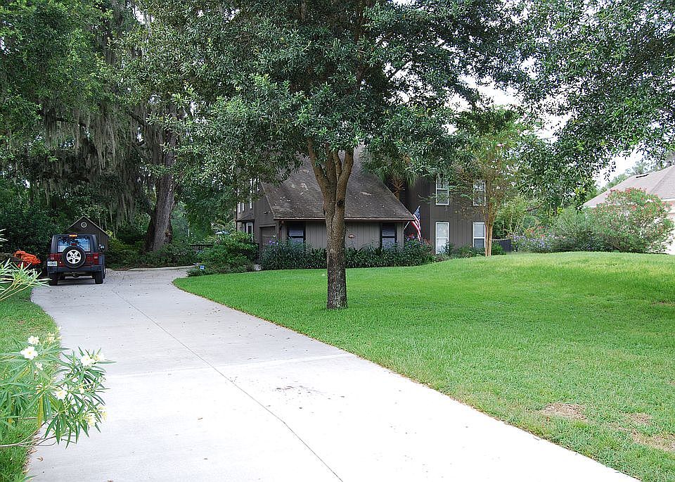 Deep front yard