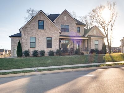 1208 Ben Forkum Dr, Lebanon, TN, 37087