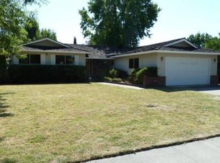 6809 Harmon Dr, Sacramento, CA 95831