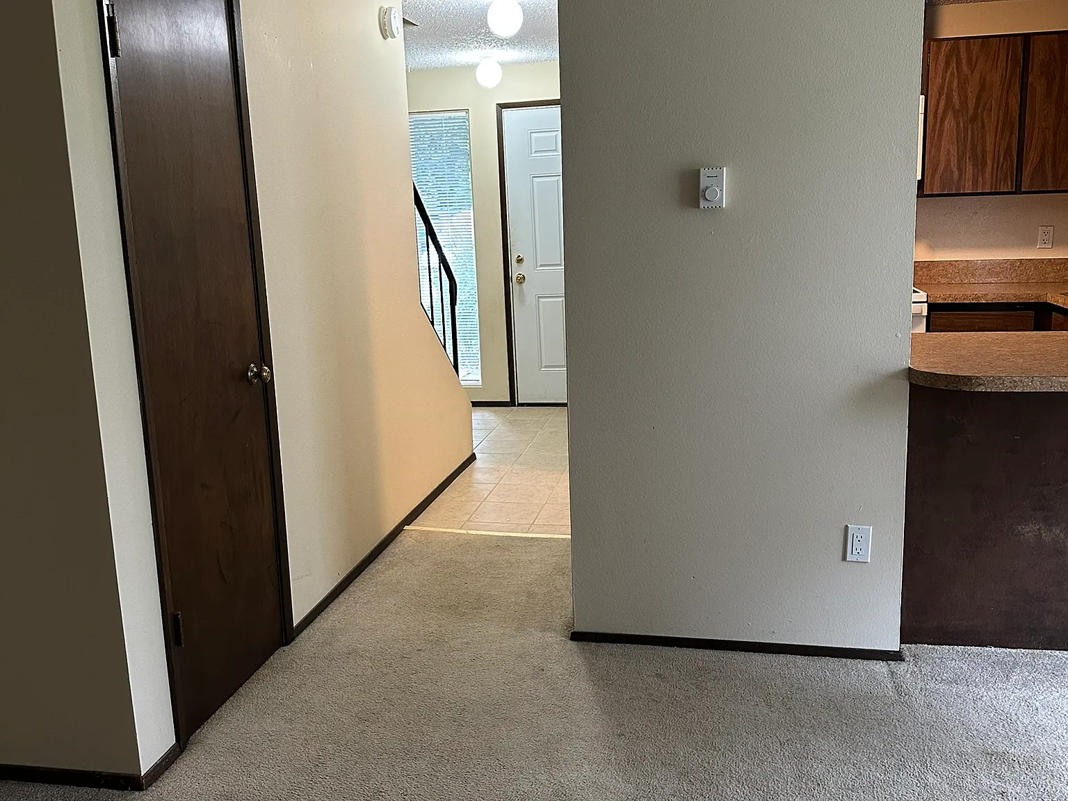2 bed, 1.5 bath, 1000 sqft, $1,700 — Photo 2