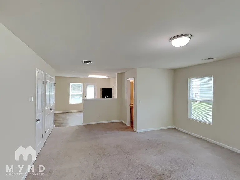 2547 Piering Dr — Photo 6