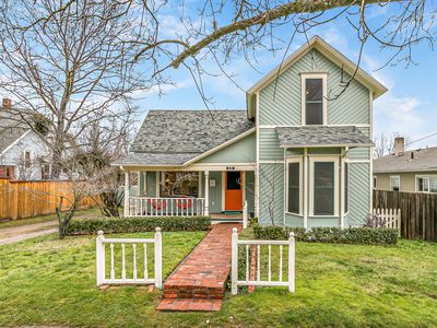 216 Central Ave, Ashland, OR, 97520