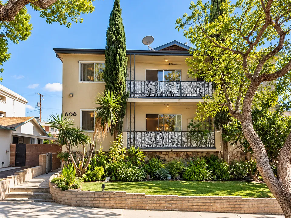 606 E Palm Ave
