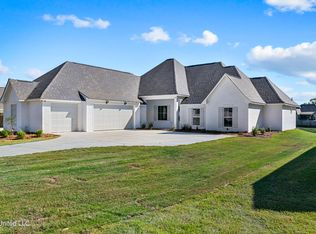 495 Crossvine Pl, Madison, MS 39110