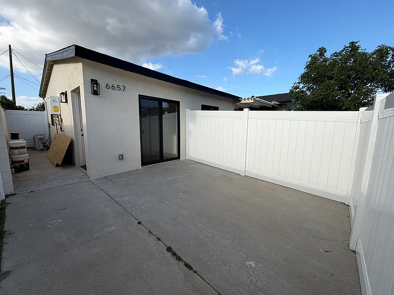 6655 Sale Ave #ADU — Photo 12