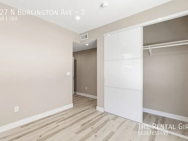 227 N Burlington Ave #3 — Photo 21