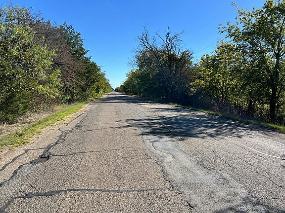 5th image of 11225 Yankie Rd