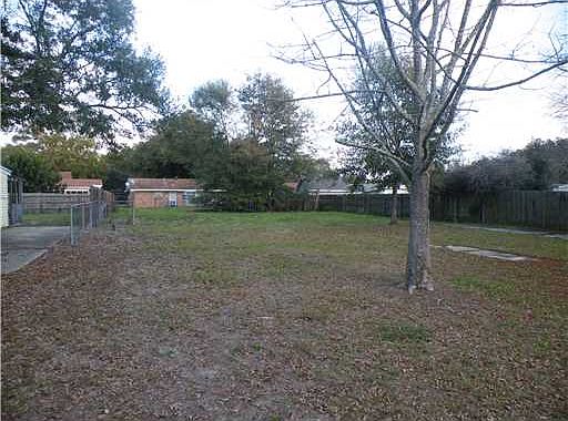 1st image of 490 Northeast Ave